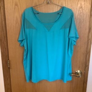 LIVI ACTIVE ACTIVE WEAR TOP SZ 22/24